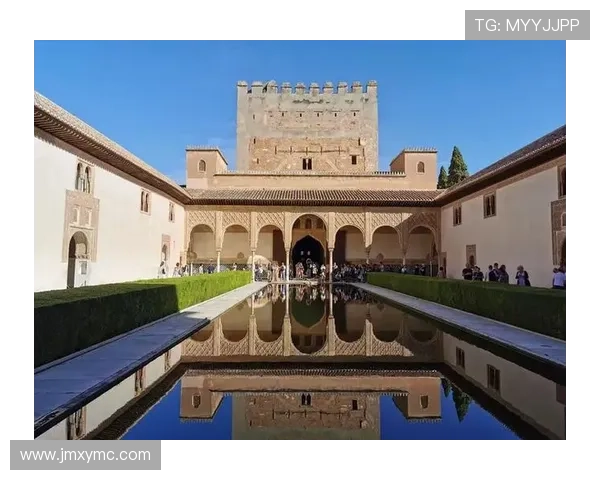 塞维利亚俱乐部的辉煌历程与欧洲赛场上的卓越表现