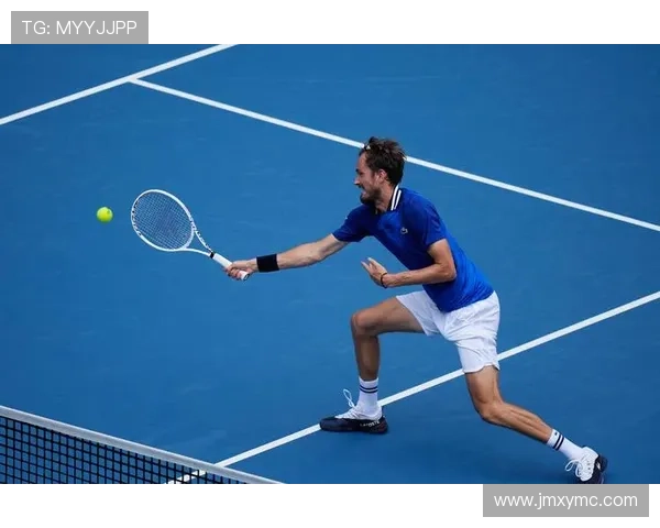 网球世界新星崛起 美国公开赛首轮精彩对决引关注