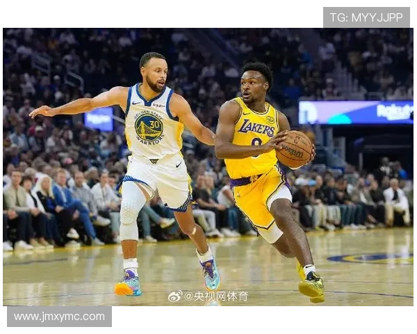 勇士逆转湖人上演惊心动魄季中赛关键之战引爆联盟焦点讨论热议潮